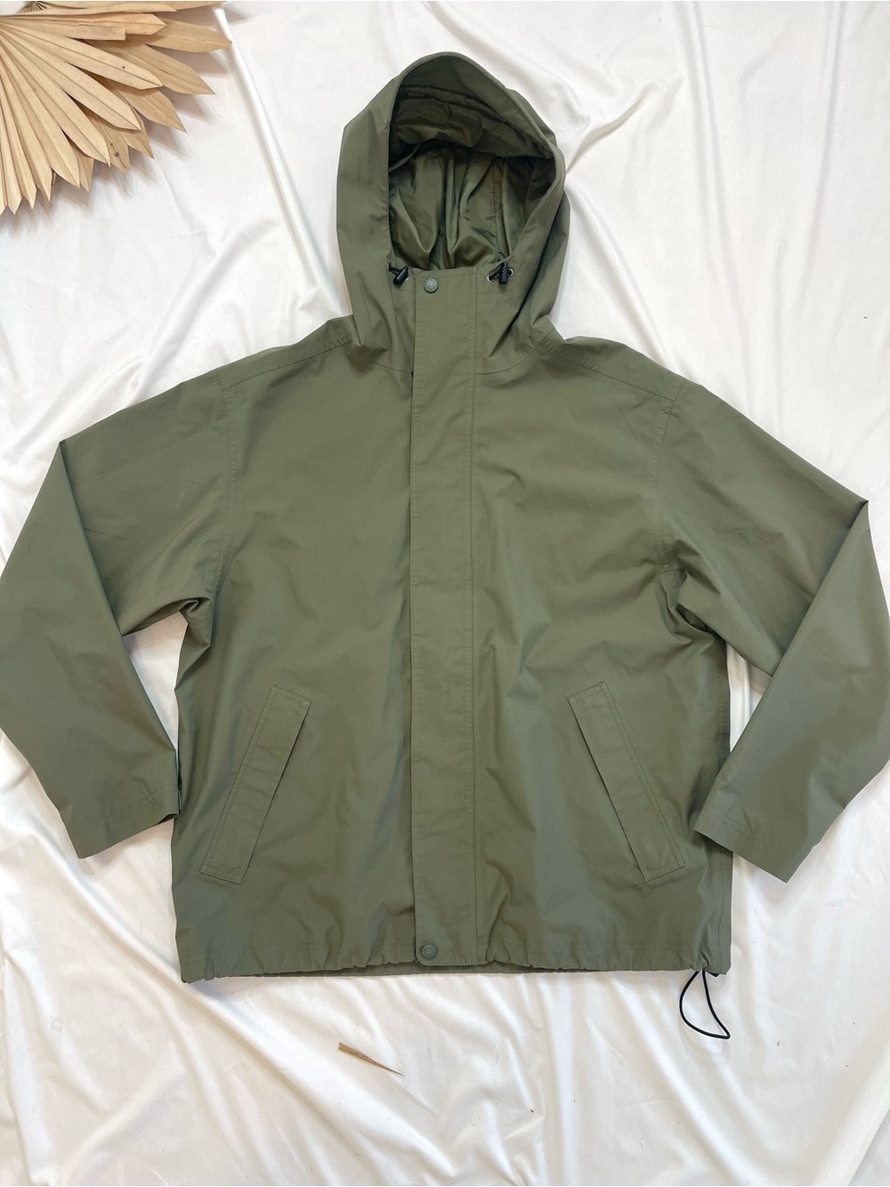 Vintage L.L. Bean Olive Forest Green Hooded Windbreaker Gore-Tex Zip Rain Jacket
